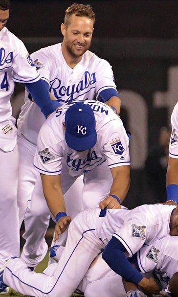 Royals rally for three in ninth to shock Nationals 7-6
